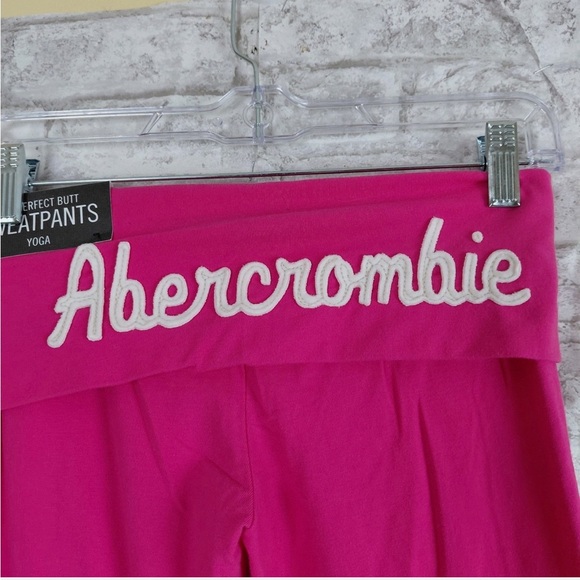 Abercrombie and Fitch The Perfect Butt Sweatpants Yoga - Picture 3 of 10